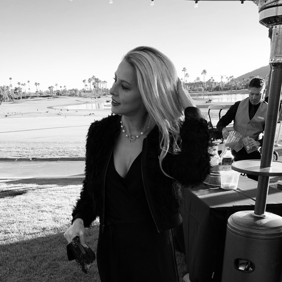 Meet your Posher, Allie - Picture 1 of 1